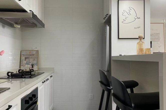 Elevator Bright&Spacious&Modern 2Bdrs 2Baths Apt+L2/11 Jiang Su Rd+Large Closet