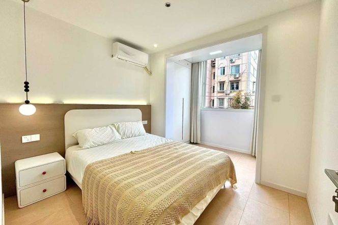 Pudong area/modern 1br 1lr/bright room/Chengshan rd@L13/8