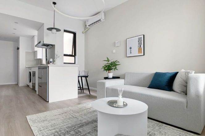 jiangsu rd station one bedroom