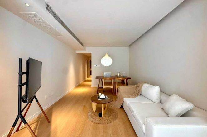 Nice yard+spacious 1BR 2LR/big living room,Jinshajiang rd@L13/3/4