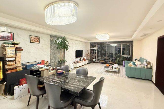 modern 3brs floor heating modern furniture beside Huang pu river 31K