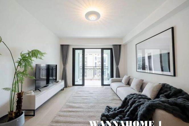 Open Balcony+Spacious&Bright 2Bdrs 1Bath Apt+L15 Wu Zhong Rd+2025 New Compound