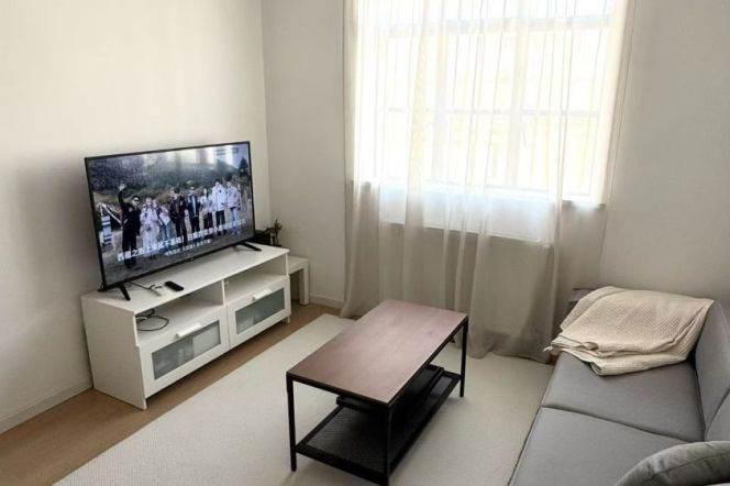 Cozy real 1br 1lr Balcony Nr L1/7 changshu rd sta