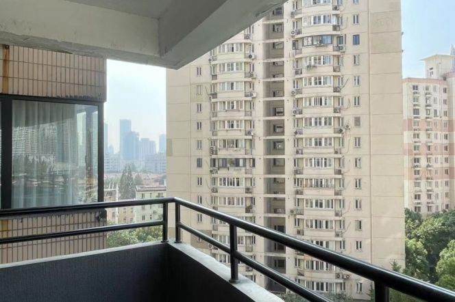 Awesome View+Really Bright&Spacious 2Bdrs 1Bath Apt+L14 Wu Ding Rd+Open Balcony