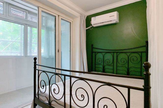 Cozy 1br Nr L2/15 loushanguan rd sta