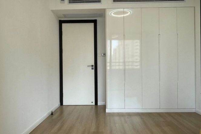 Awesome View+Really Bright&Spacious 2Bdrs 1Bath Apt+L14 Wu Ding Rd+Open Balcony