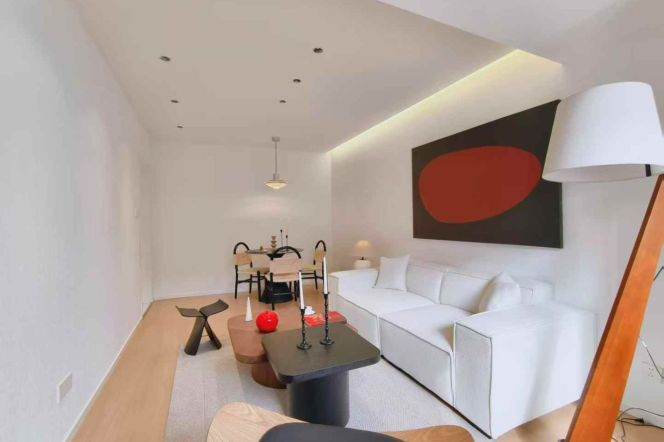 Spacious 1br 2lr/bright room/cozy&quiet,Middle Longhua rd@L12/7