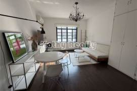 Bright 1BR APT Wuyuan Chanshu Rd 9k