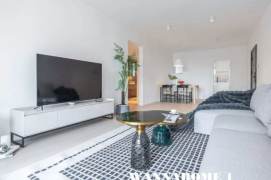 Big Balcony+Spacious&Modern&Really Bright 3Bdrs 2Baths Apt+Nice View+Jing'an Temple+Great Compound