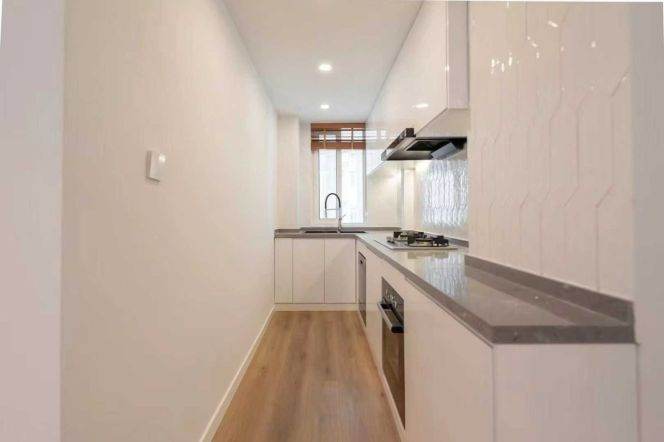 13k Cozy 1Br with floor heating Nr Jiangsu Rd.line2/11