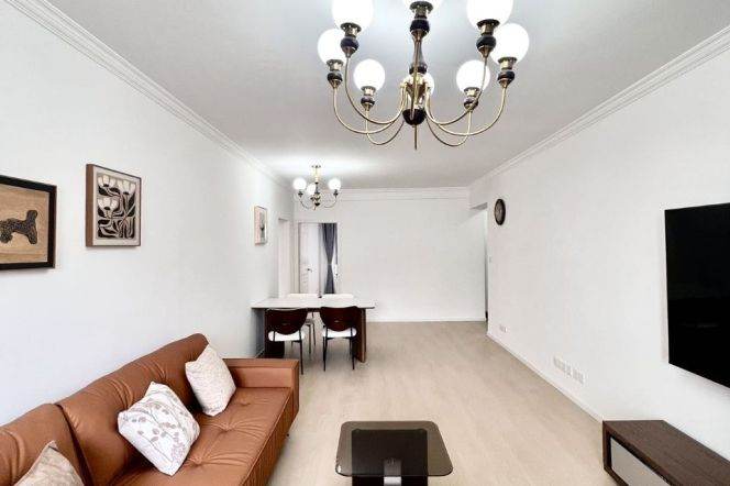 15.5k Clean 3Br 2Bathr with floor heating Nr Changshou Rd.line7/13