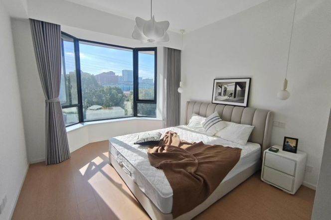 Deluxe Sunny 3Brs, 3Living+Terrace