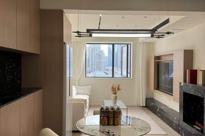 2Bedrooms with Underfloor Heating /Dual Subway /Custom Furniture