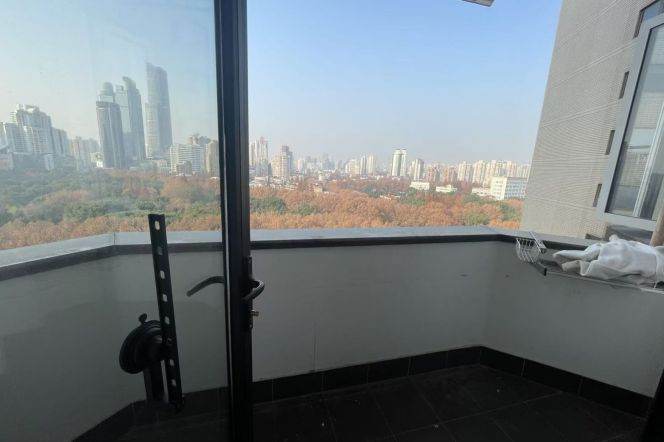 cozy 1br apt Hengshan Rd Metro