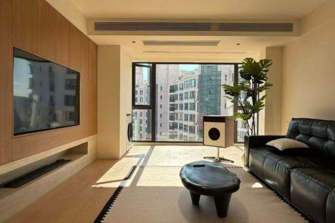 Putuo morden & nice 2br in good compound with 15k