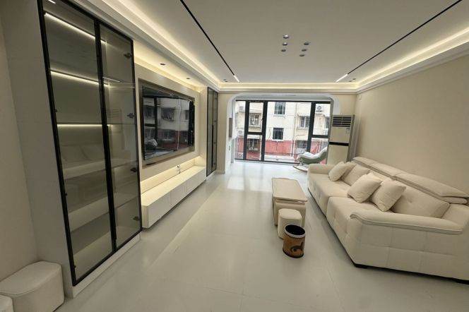 beixinjing new decoration 2BR/2baths@L2