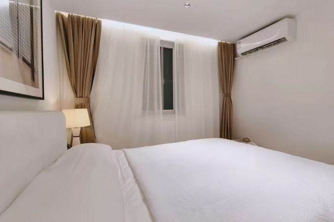 Xujiahui elevator 1BR apartment