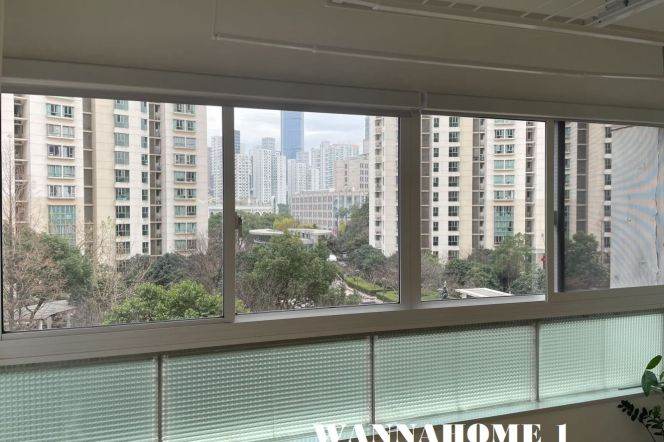 Open Balcony+Modern&Spacious&Bright 4Bdrs 3Baths Apt+Top Compound+Jing'an Temple+Nice View