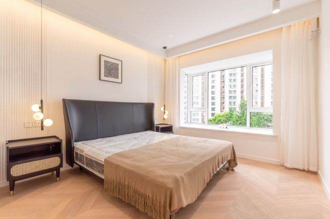 One Park Avenue floor heating 4brs apt with balcony 200sqm; L7