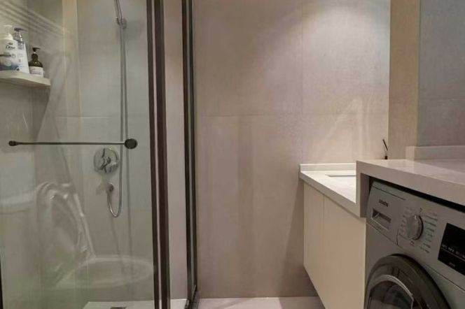 Modern 1Br/1Lr/1Bt apt nr Jiangsu rd,M2/11