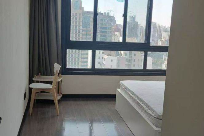 High floor 2Bedrooms elevator Apt with balcony @Changshou Rd