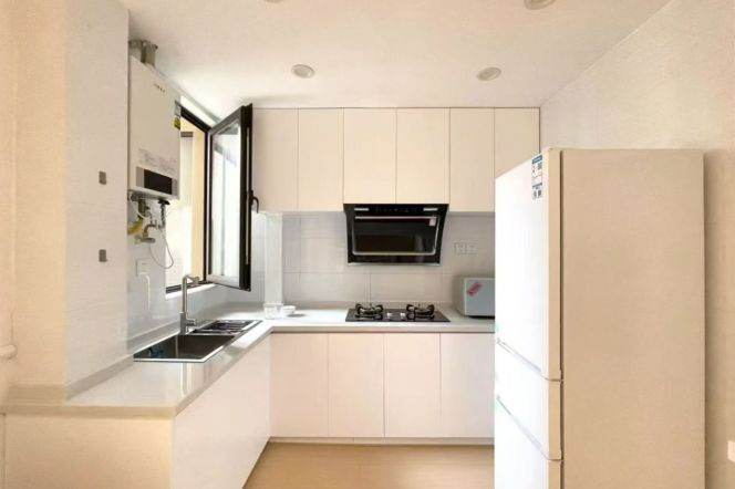 Fully furnished 1 BR Zhongtan Rd Station