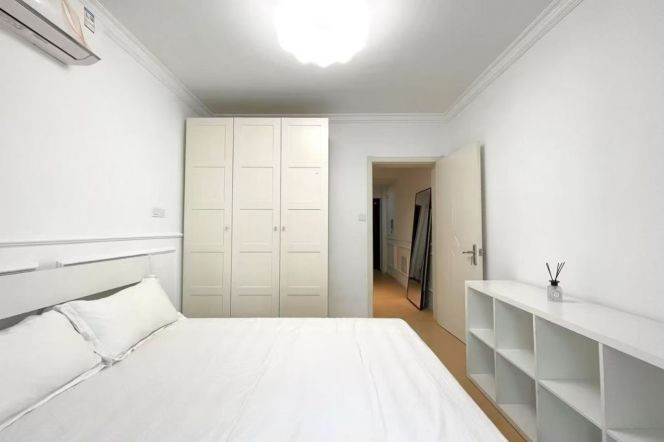 Fully furnished 1 BR Zhongtan Rd Station