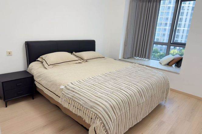 xujiahui/La Cite 2br2bath110sqm
