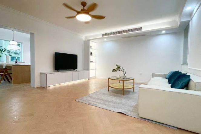 3Beds near Hongqiao Road with floor Heating.Virtual Tours / Keyless Entry /Steps from the Subway