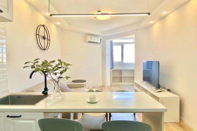 Elevator 1br-Huashan Road-6-minute walk to Line 10/11-Jiaotong University