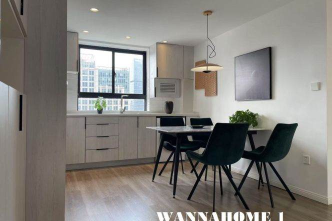 Modern&Spacious&Bright&Well-Designed 2Bdr 1Baths Apt+Good View+Jing'an Temple