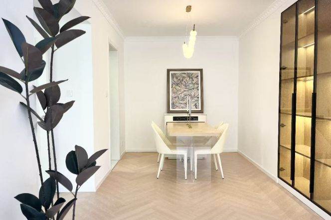 Suzhou Creek View/ Da Shanghai City Garden with floor heating/central AC /16500 Per month 