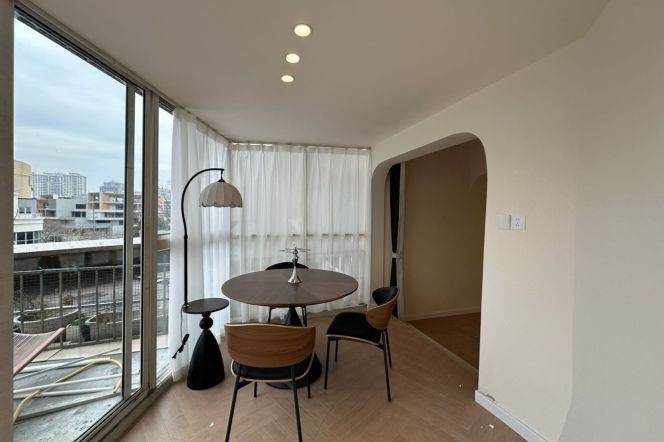 3 br stylish Apt &floor heating &terrace &parking/Xuhui 14K