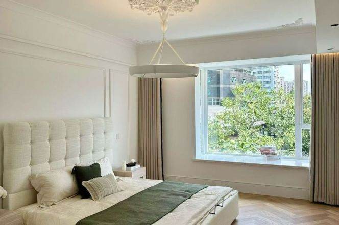 Stunning 4Br apt,central location of Xu Hui ,Nr Line 9,12