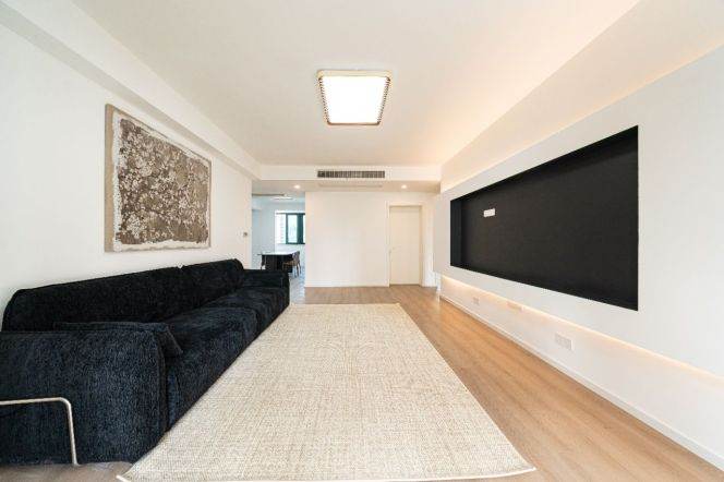 xujiahui 3br2bath160sqm