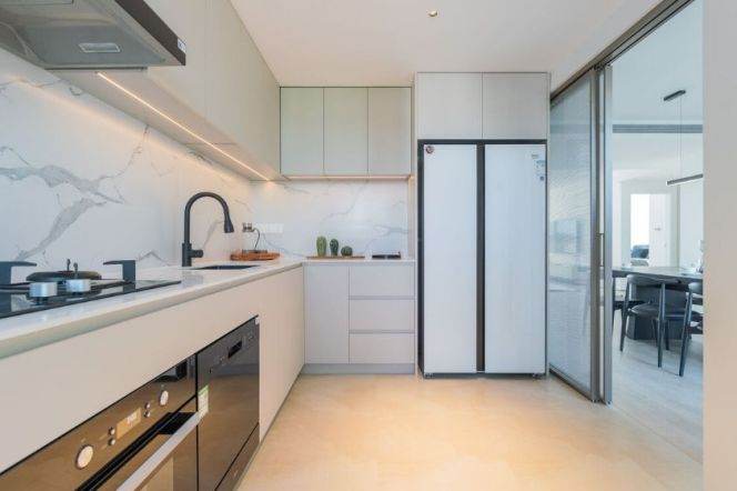 Morden 3brs with floor heating in central Green city area 