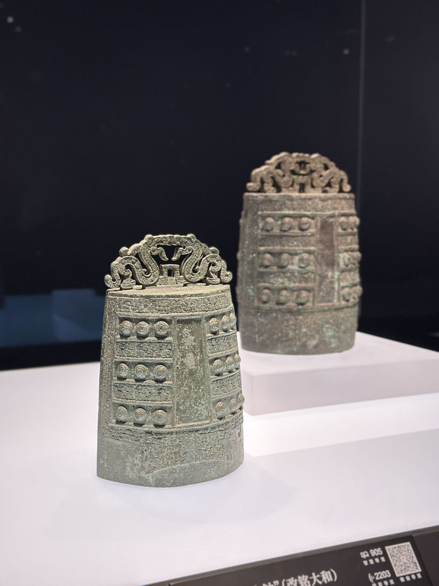 Inside Recasting the Past: Shanghai’s Exhibition of Chinese Bronze Art, Song to Qing