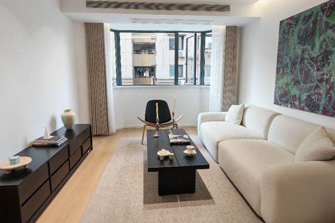 bright elevator  1br Nr zhenping road M3/4/7