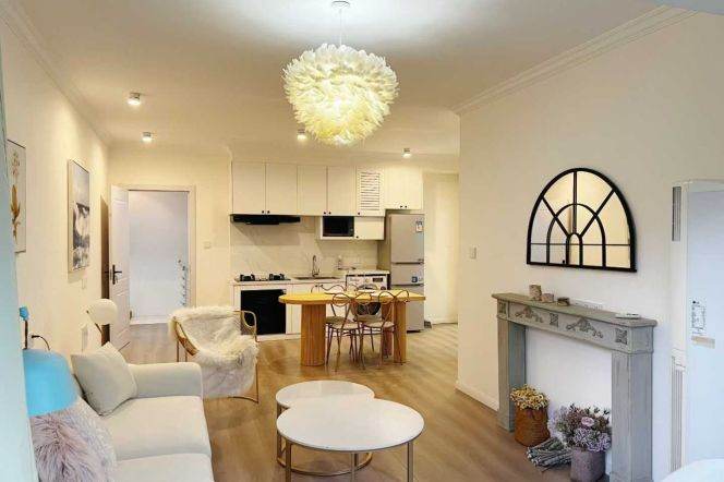 Shanghai Indoor Stadium Station Elevator 1Br with Cloakroom Line1/4