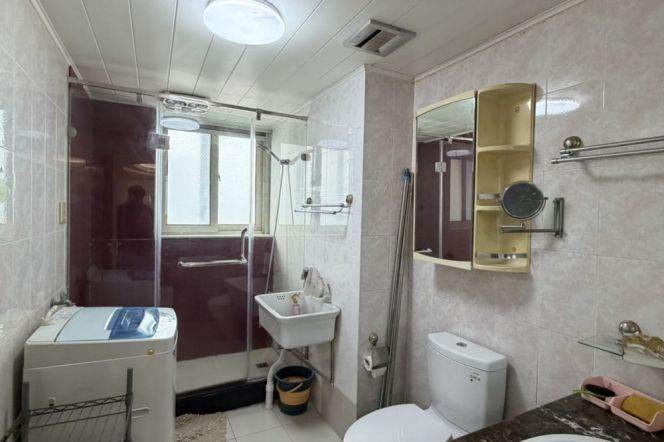 Highrise big 3br/1bt Flat close to Jing'an Temple