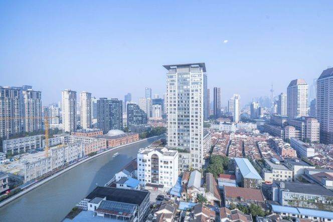 brand new 2brs nice river view beside Su zhou river line 1,2,8 only 17.6K