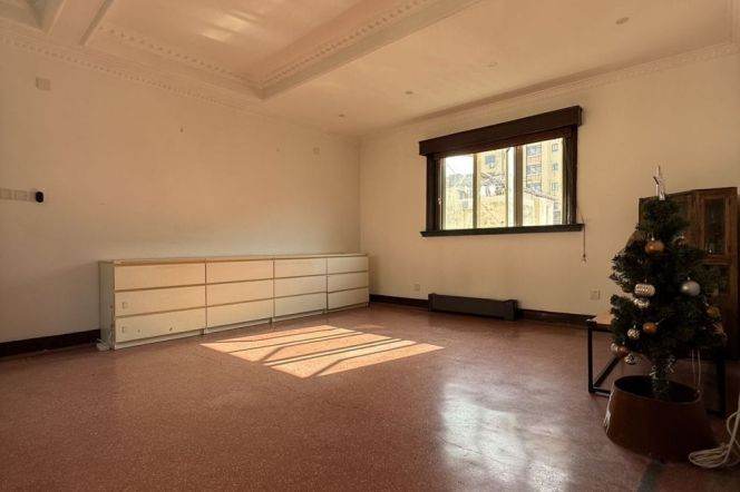 High value 2brs&2baths with good lighting near Shanghai Library