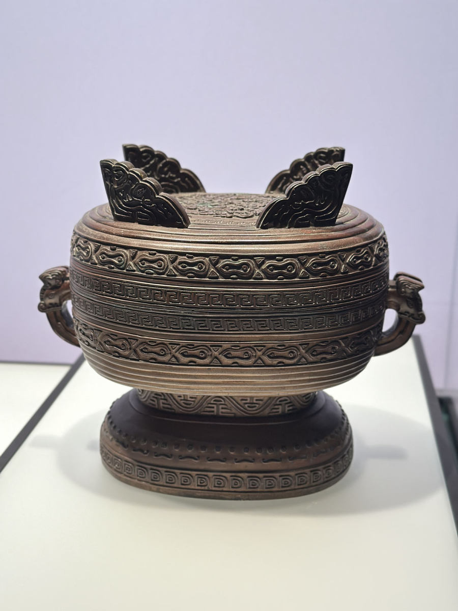 Inside Recasting the Past: Shanghai’s Exhibition of Chinese Bronze Art, Song to Qing