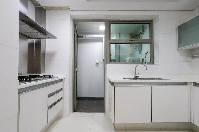 Morden 2brs with floor heating and balcony in Jing an temple