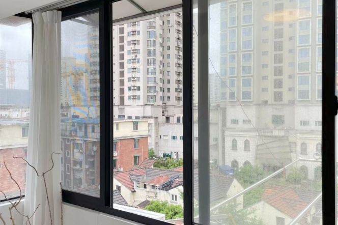 Bright&Spacious&Modern 1Bdr 1Bath Apt+6F Walk Up+L2/11 Jiangsu Rd Metro+Clean Compound