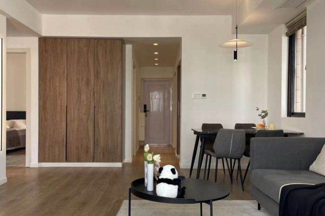 Modern&Spacious 2Bdrs 1Bath Apt+High Floor+Awesome View+L7 Chang Ping Rd Metro