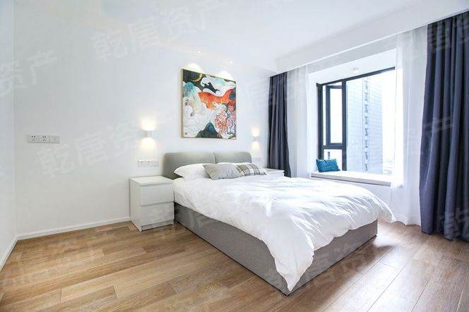 Morden 3brs with balcony and floor heating belong to central Xujiahui