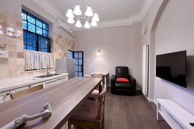 Good value 4brs&3baths with green view on Anfu Road