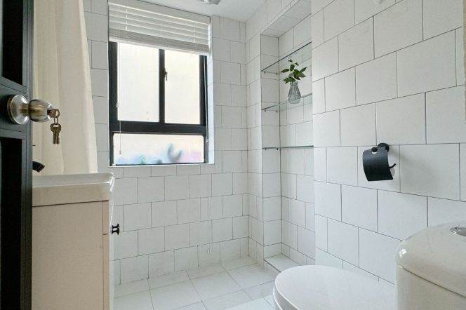 zhongshan park station one bedroom