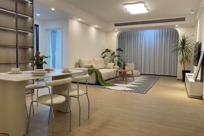 Newly Renovated 3BR 2BA Residence in Tangqiao/Pudong, only 15k